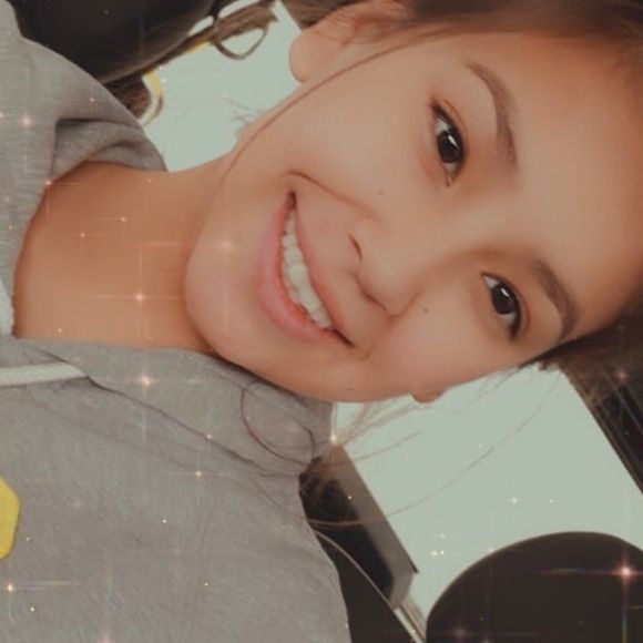 Meet your Posher, Kiana - Picture 1 of 1